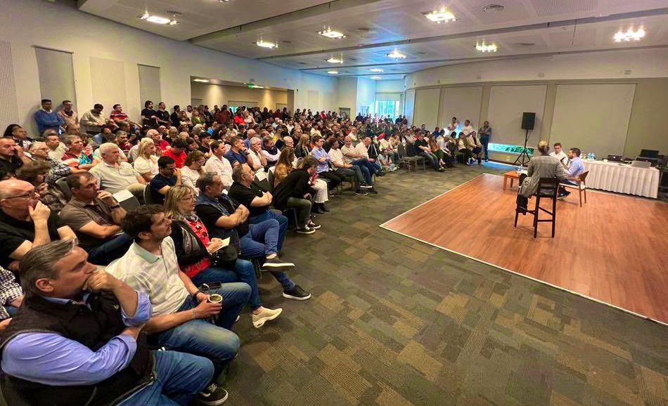 Se trata de hacer de <a href="/juntoscambioar/">JxC Juntos por el Cambio</a> un espacio coherente, colectivo y sólido. Con ideas que suman y con la responsabilidad que exige este difícil momento que vive Córdoba, vamos a lograrlo. Ya son 24 años. Demasiado. Felicitaciones a <a href="/marioraulnegri/">Mario Raúl Negri</a> y equipo por esta iniciativa.