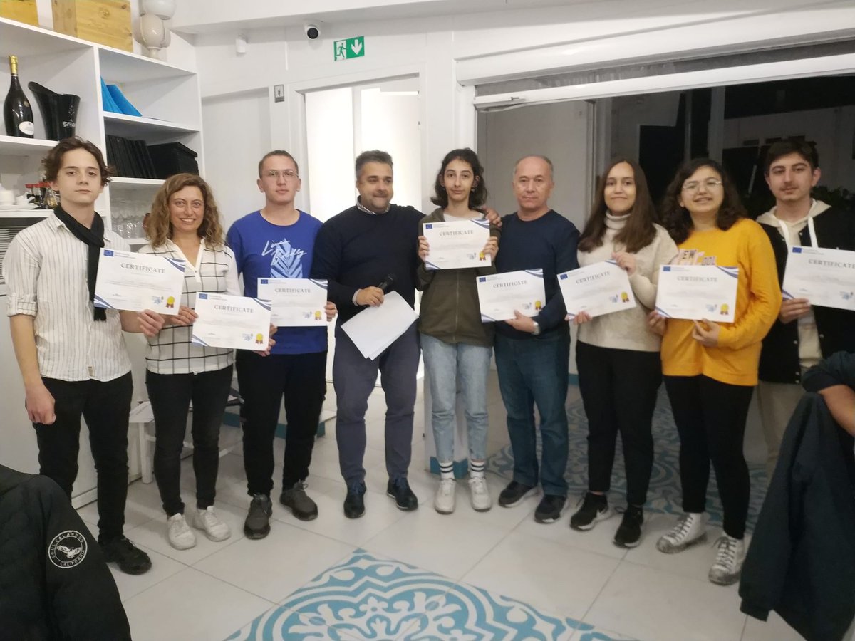 MFL_Resmi's tweet photo. Erasmus+ SCORE Projesi kapsamında Türkiye, İtalya, İspanya, Portekiz, Macaristan ve Estonyalı ortaklarımızla birlikte İtalya Hareketliliğimizi gerçekleştirdik. (06-12/11/2022)
🇹🇷🇹🇷🇹🇷🇹🇷🚀🚀🚀
We are the best!!!
We are the an international school!!!
#ManisaFenLisesi
#scoreerasmus https://t.co/rrE42Tz2ia