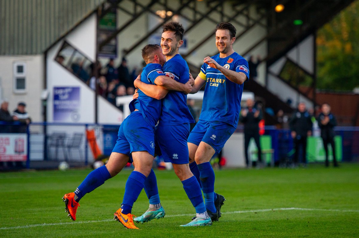 A great debut from ⁦<a href="/AlfieCutbush/">Alfie Cutbush</a>⁩ today saw him fire home our second goal to put us well on the way to 3 points. 📸 ⁦<a href="/NDsport79/">ND-Sport</a>⁩ #BURYT 🔵⚪️