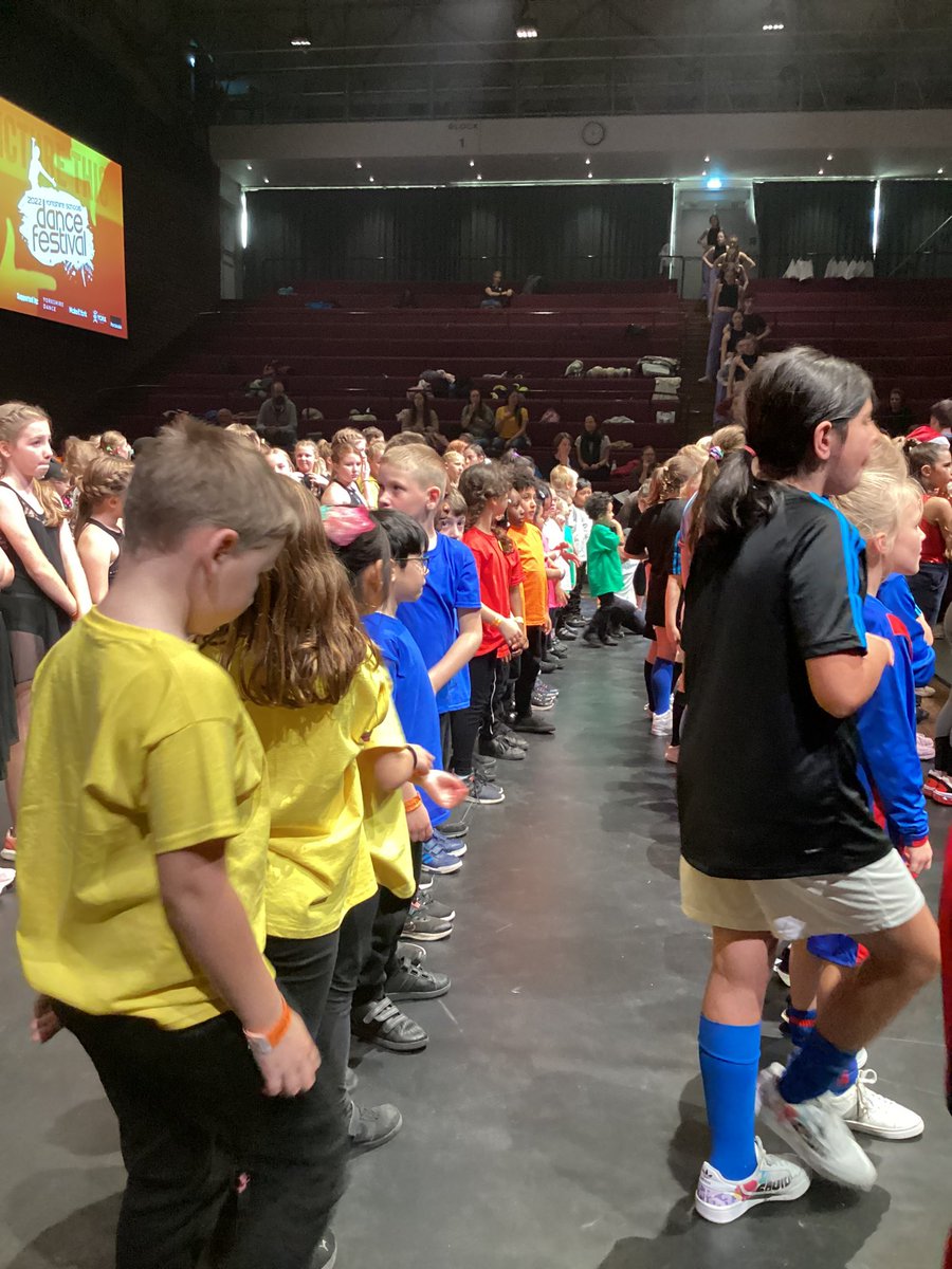 AHT_STL's tweet image. We’ve had such a great day. Thank you @YorksDanceFest @stlaws_school #stlLiveLifeLove