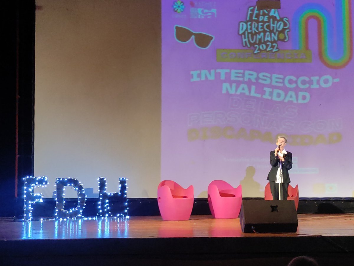 Asociación Zuliana de Ciegos 
"Si tienen la posibilidad de acercarse s la asamblea nacional propongan que en la ley se incluyan especial atención para la educación, capacitación, derecho al empleo. de los grupos minoritarios, personas con discapacidad, y personas indígenas."