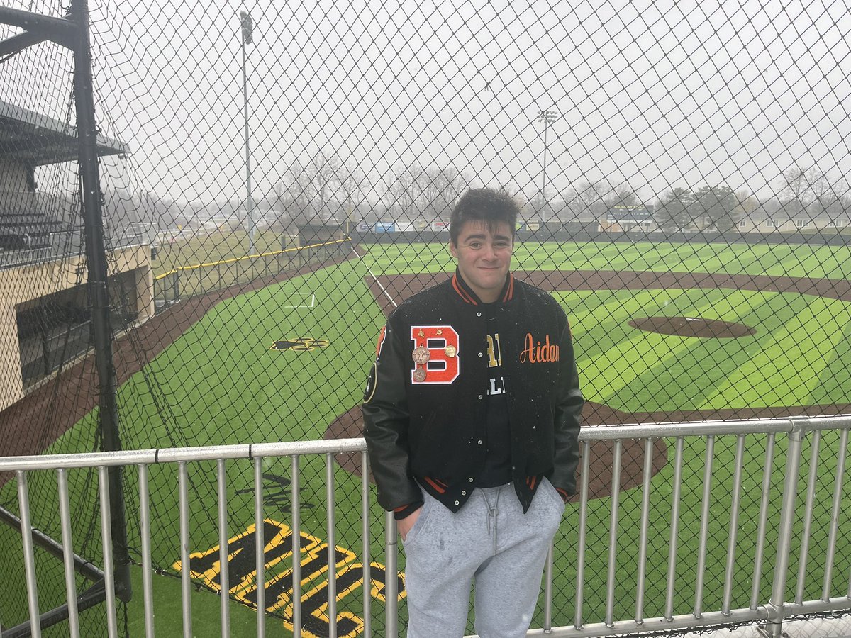 Scott Thomas tweet media