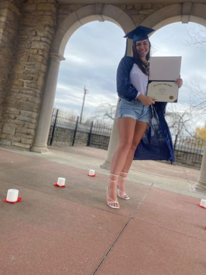 PennFoster's tweet photo. Drop a π in the comments to congratulate #2022Grad Georgia on making her dreams a reality! We are so proud of you, Georgia! Welcome to the #PennFoster family. #PFProud https://t.co/XhQHf1qkJN