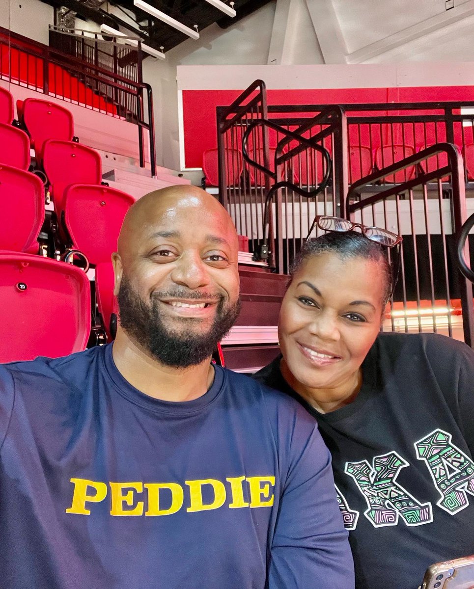 CMichaelJones's tweet photo. Today we showed up for Coach Stacey Townsend as she debuted as the new Head Women’s Basketball Coach of the Rutgers University-Newark Scarlet Raiders.🏀The team started the season with a huge bang and Coach Townsend can really coach.👊🏾Congratulations! #RUNewark #ScarletRaiders https://t.co/sTbjxUtKF6