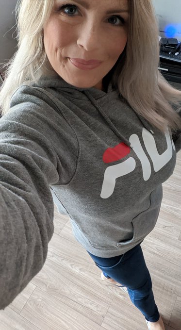 TW Pornstars - Stacy Ray. Pictures and videos from Twitter.