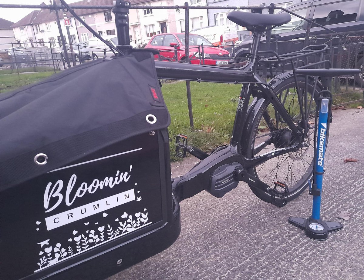 CrumlinCycles's tweet photo. Community e-cargo bike is ready for tomorrow

Tyres pumped. Battery fully charged. Ready to go for the morning. 

Get in touch if you would like to borrow this beauty for a try out tomorrow.

Weather forecast is good. 15 degrees and sun forecast for 11am. https://t.co/Pz6H6wufeq