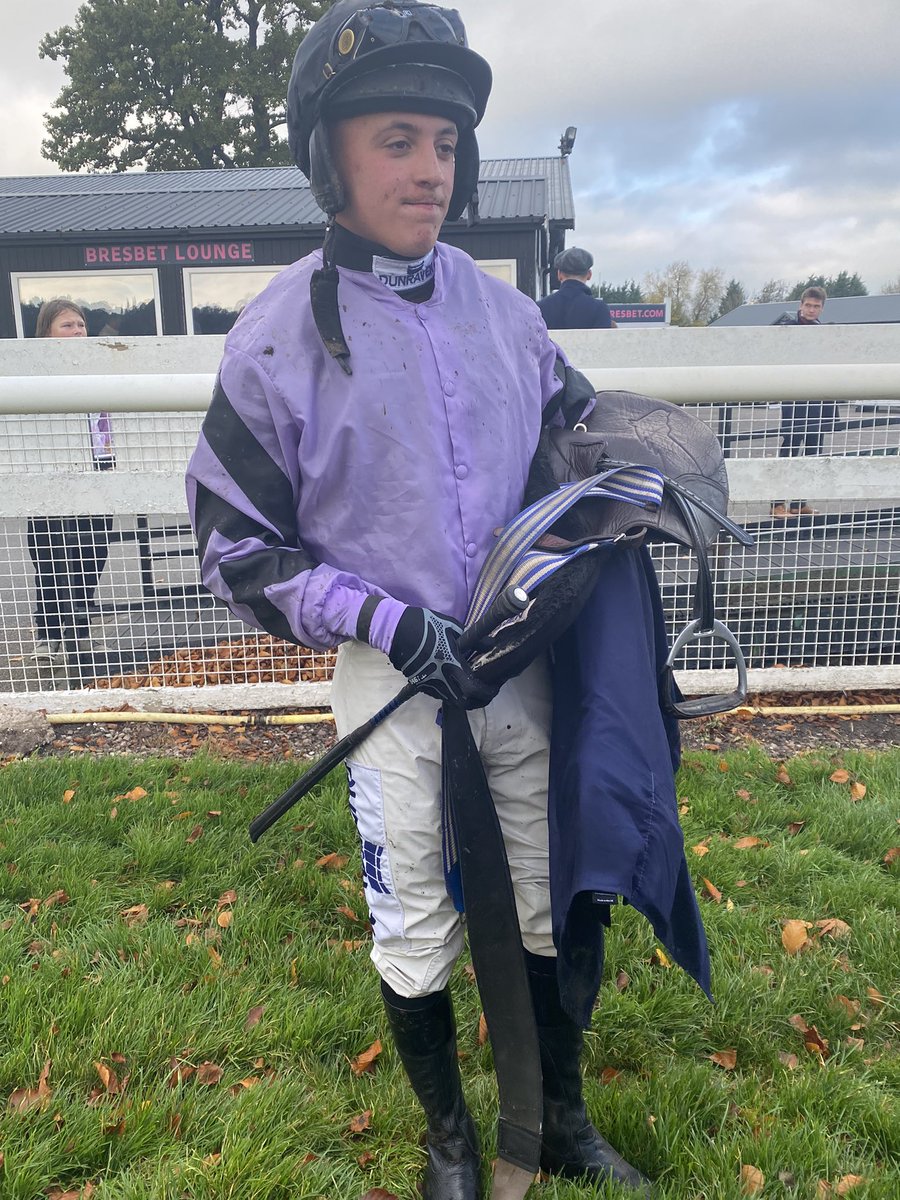 JayneG23's tweet photo. Well done @Conbrace01 @fergalobrien07  @OBMRacing  wasn’t his day, but gives us insight again into his likes! #carloduberlais @ownersgroupuk https://t.co/lwRWdoAg10