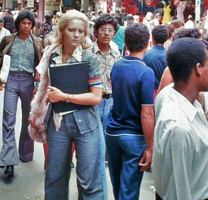 Por que as pessoas eram tão magras e em forma nos anos 70? O detalhe esquecido que mudou completamente o corpo das pessoas psicologiasdobrasil.com.br - Por que as pessoas eram tão magras e em forma nos anos 70? O detalhe esquecido que mudou completamente o corpo das pessoas