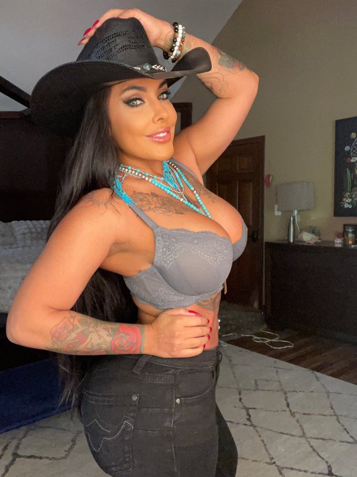 Texas girls are built different. Trucks, guns, and good times 💋  https://t.co/QJ1jn7NUP1 https://t.c<a href="/tag/ninamercedez"class="tags"><span>#ninamercedez</span></a>