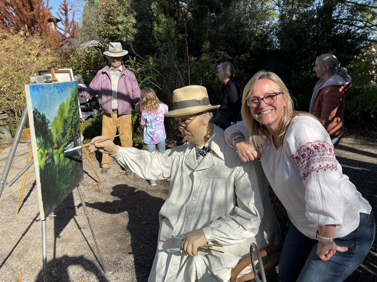 CBcdaly's tweet photo. Grounds for Sculpture Unforgettable field trip for CB South HS advanced art students @CBSouthHS CBSDSchools CBSDart https://t.co/svV7RK8BQJ