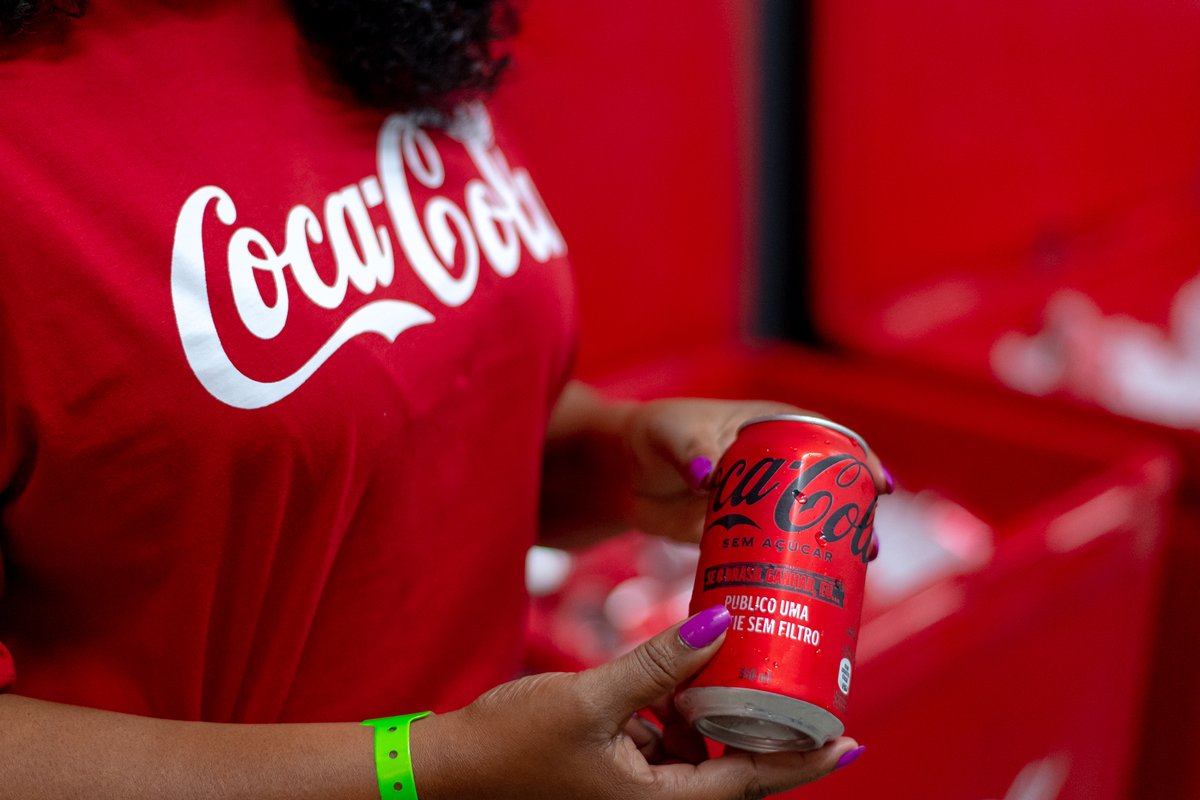 Feriadão combina com muitas gameplays de <a href="/WildRiftBR/">League of Legends: Wild Rift</a> e uma <a href="/CocaCola_Br/">Coca-Cola Brasil 🧊</a> gelada pra acompanhar! 🤩