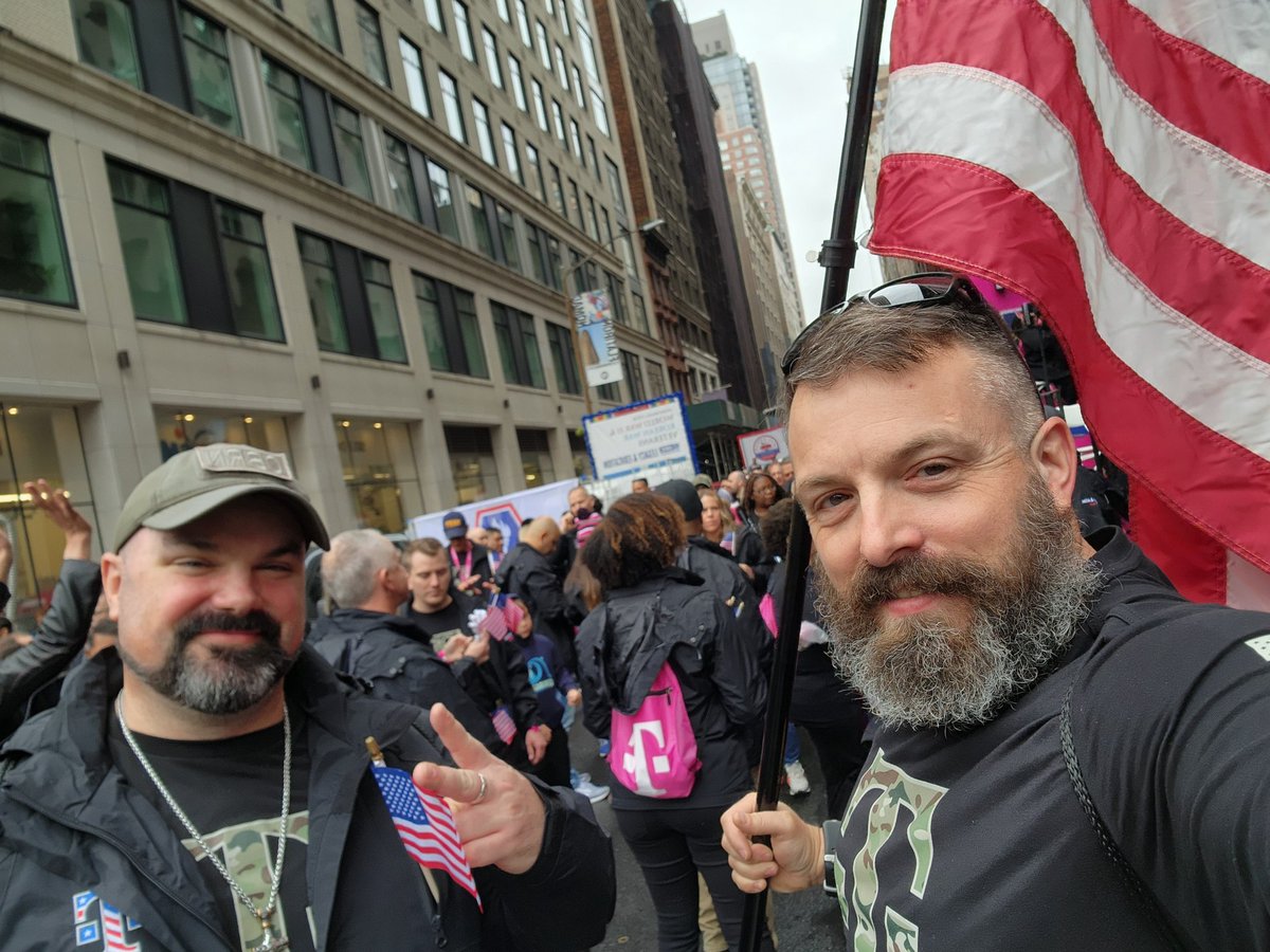 WOW, what a great few days in NYC representing for Veterans!  Great to make new connections across <a href="/TMobile/">T-Mobile</a> channels &amp; learn some inspiring stories!  
Annnnd rain or shine, the vibe in NYC for the parade was 🔥🔥🔥

Great to see some of the Mkt Development leaders too!
🇺🇲❤️🪖❤️🇺🇲