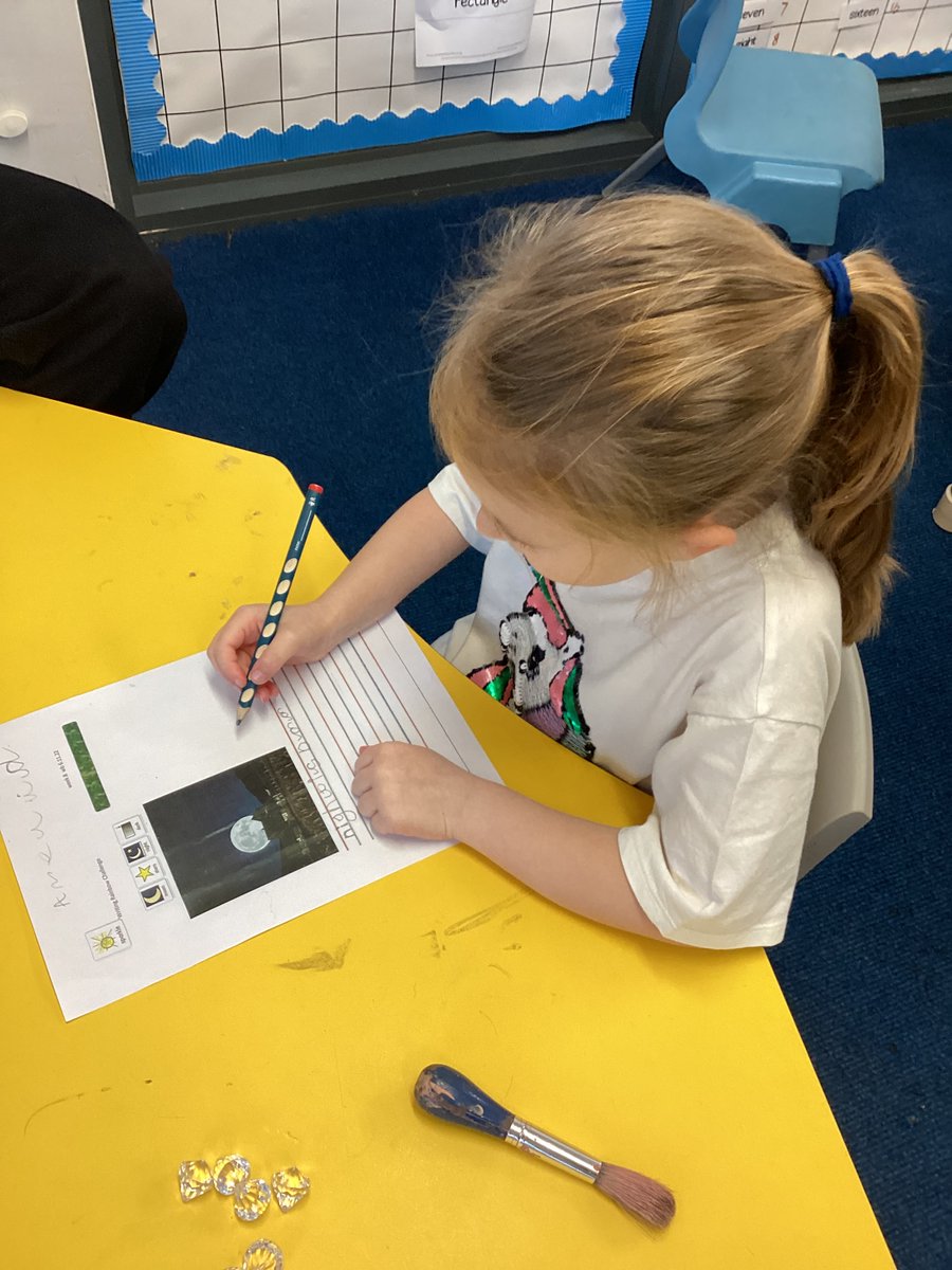 HWPS_Buttercups's tweet photo. We have had some very busy bees completing their Rainbow (Reception) and Sparkle (Year 1) independent challenges this week. Well done Buttercups! #continuousprovision #ReceptionYear1 https://t.co/S82lpsD0sU