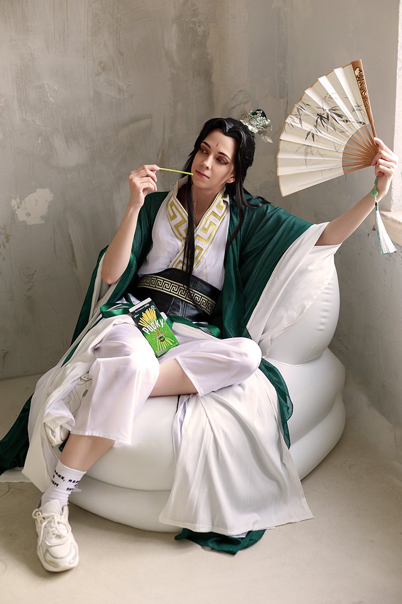 Pocky day? OK~ 😎🍃
🍵 Shen Qingqiu | #沈清秋 | me 
🥒 Photo by <a href="/zukomiwalker/">Зукоми Андреевна 🐰💖</a>
👑 Hair jewelry by <a href="/JyuJust/">что мертво умереть не может🕊️</a> 

 #빼빼로데이 #ポッキーの日 #PockyDay #svsss #ScumVillainsSelfSavingSystem #ShenQingqiu #人渣反派自救系统 #shenyuan