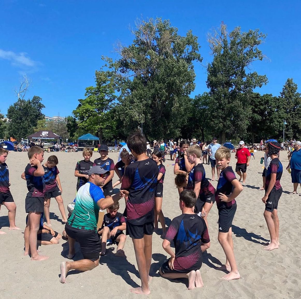 TOcityrugby's tweet photo. 🏉 As the weather gets colder, we’re wishing we were back on the beach! Lots of fun was had by all playing beach rugby at Ashbridge’s Bay this summer. Can’t wait to get back out there next year! 🏉

#rugby #tocityrugby #ontariorugby  #torontocityrugby #rugbylife #rugbylove https://t.co/1I9nUe4w55