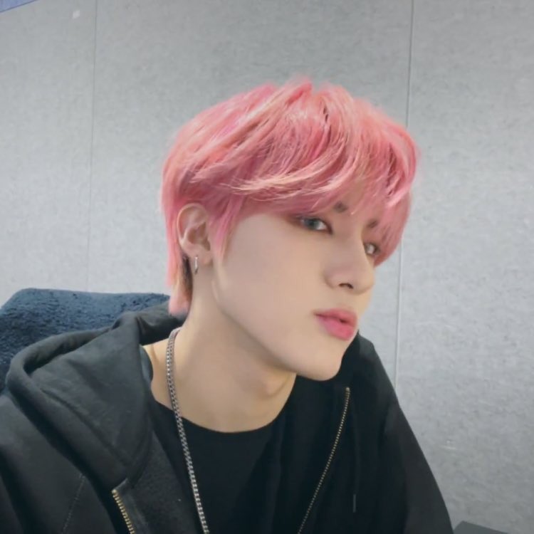 hourly eric (@hourlyericsohn) on Twitter photo 