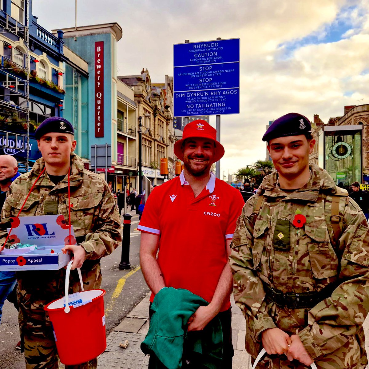 4/6. Today at 1730 the whole team consisting of soldiers from <a href="/RoyalYeomanry/">TheRoyalYeomanry</a> and <a href="/TheWelshCavalry/">1st The Queen’s Dragoon Guards 🏴󠁧󠁢󠁷󠁬󠁳󠁿</a> will head into the <a href="/principalitysta/">Principality Stadium</a> to watch 🏴󠁧󠁢󠁷󠁬󠁳󠁿 Vs 🇦🇷 together. 

A very welcome reward from the RBL that will be appreciated by all.