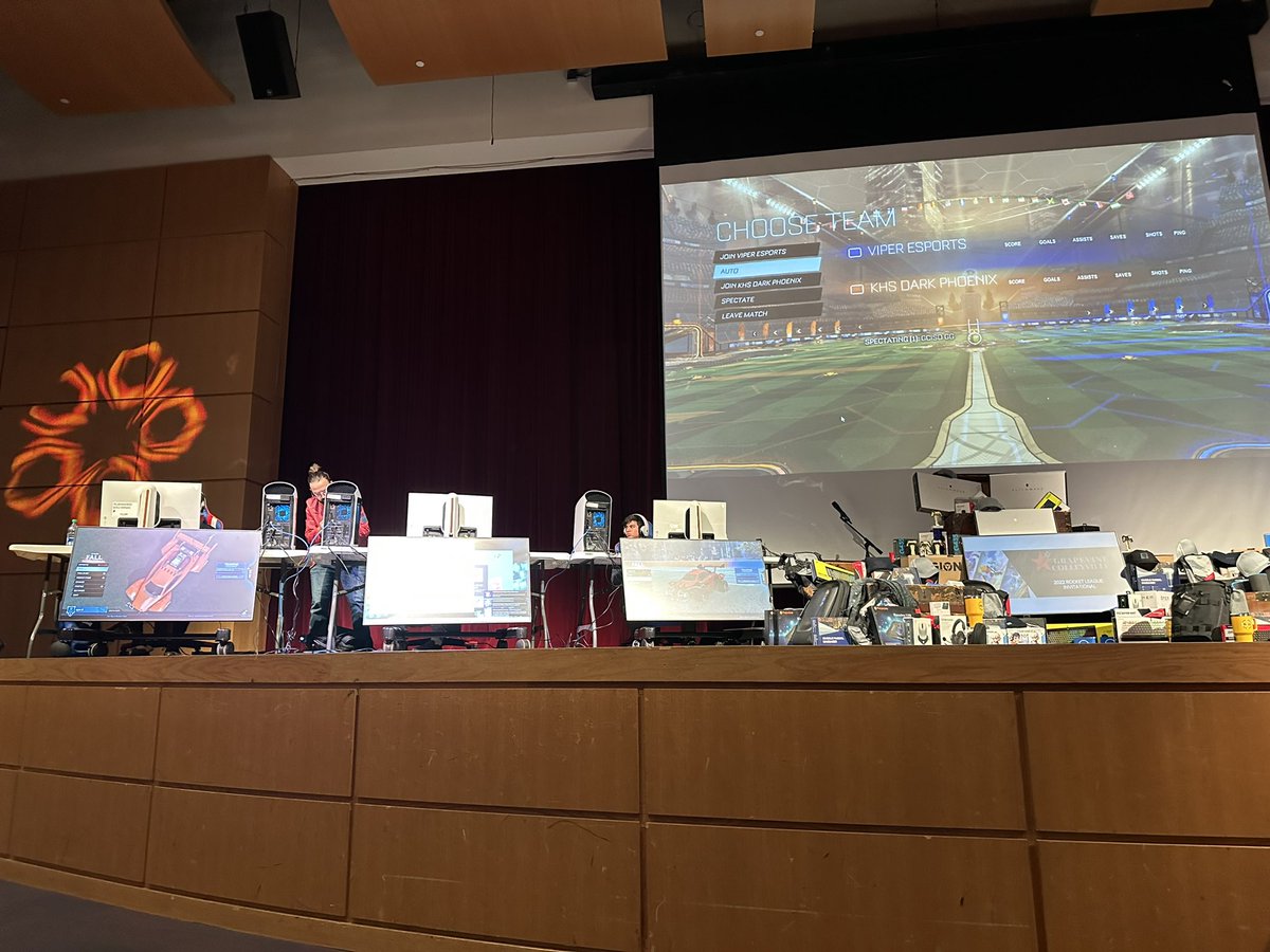 LStutler_Mavs's tweet image. Getting for our first match #GCISDRocketLeague22 on the big stage. Let’s go @KHSIndianNation eSports! @MsMorrisKHS