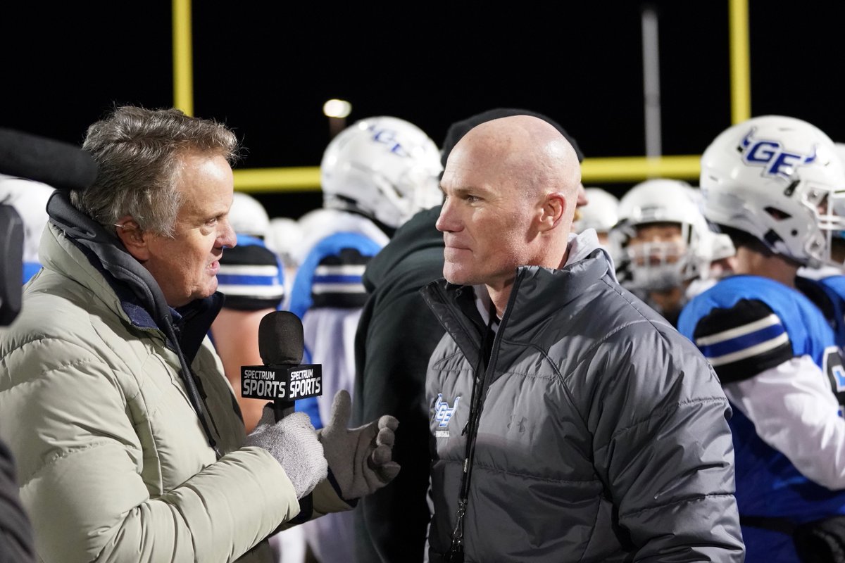 .<a href="/HyVeeKCMetro/">Kansas City Hy-Vee</a> Game of the Week 

Gardner Edgerton defeats Blue Valley West 21-14 to advance to the <a href="/KSHSAA/">KSHSAA</a> 6A State Semifinals!

Without looking - we are thinking this is the farthest the Trailblazers have gone since Bubba?

🥶📸 <a href="/AjHildreth/">A.J. Hildreth</a>