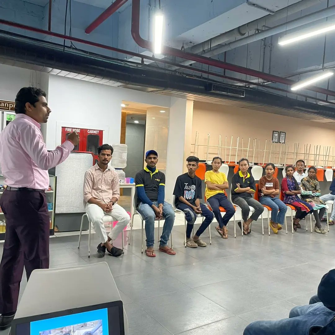 SriSriRDP's tweet photo. SSRDP has played a huge role in the development of the remotest areas of the country. This time around our team conducted a Capacity Building Workshop in Bengaluru on Quality Customer Service for #CeekayTeaBreakPvtLtd. team members at ITPL Tech Park. https://t.co/i1pOS8FMv5