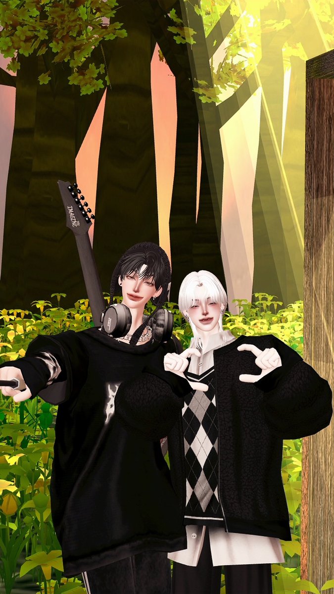 intr90koa's tweet photo. two meows 🐈‍⬛🐈 https://t.co/yPUqC3g2nG