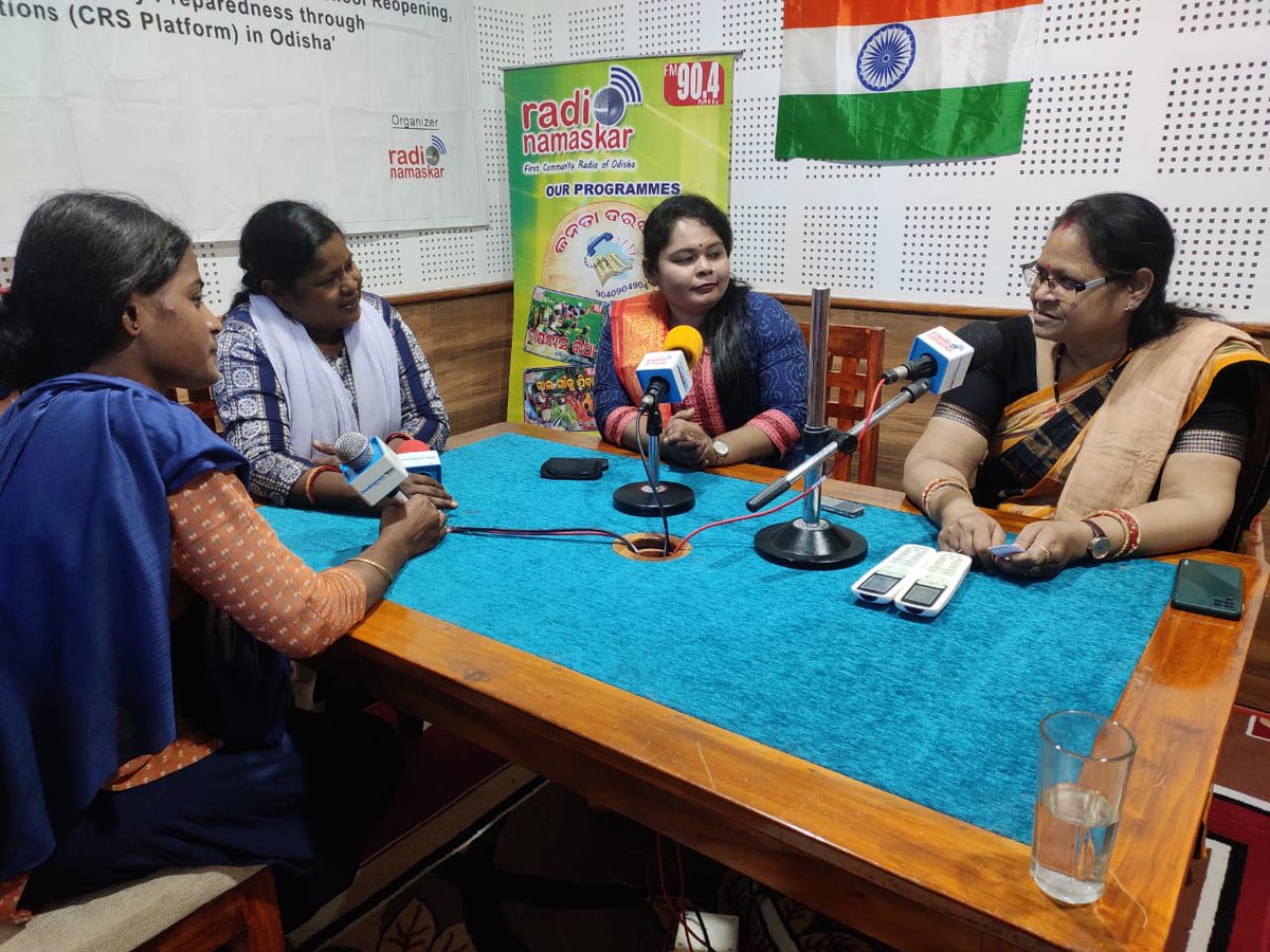 radionamaskar's tweet photo. Dr. Mitali Mohanty, SBCC &amp; Capacity Building Officer, @cini_india visited Radio Namaskar campus and discussed on progress of Infant and Young Child Feeding campaign @UNICEFIndia @YoungIndiaIN   #communityradio #communityradio4change https://t.co/obRU5TgBaD