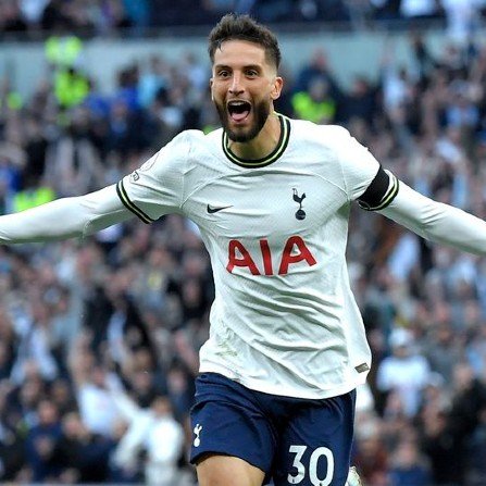 Doblete de Darwin Núñez para la victoria de Liverpool.
Doblete de Rodrigo Bentancur para la victoria de Tottenham.

URUGUAY 🇺🇾 afila su artillería de cara a la Copa del Mundo.