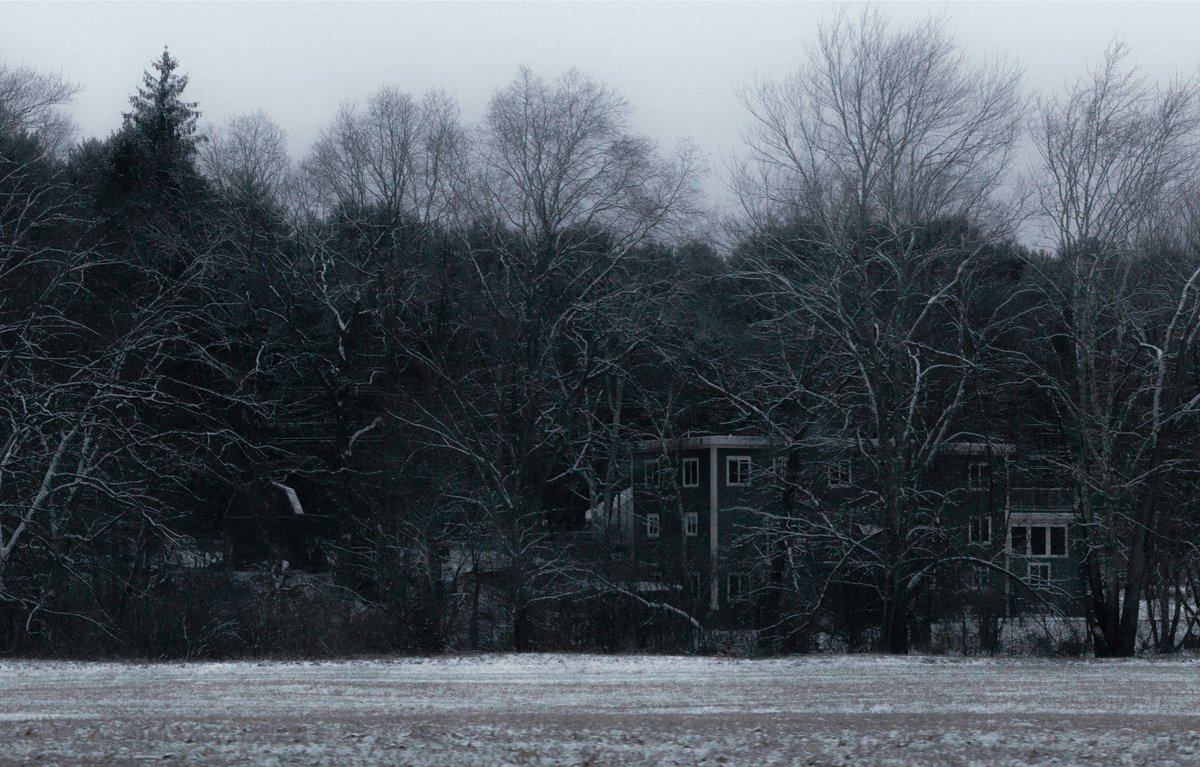 CrownDigitalz's tweet photo. everything is grey https://t.co/l0MX4HpHkV