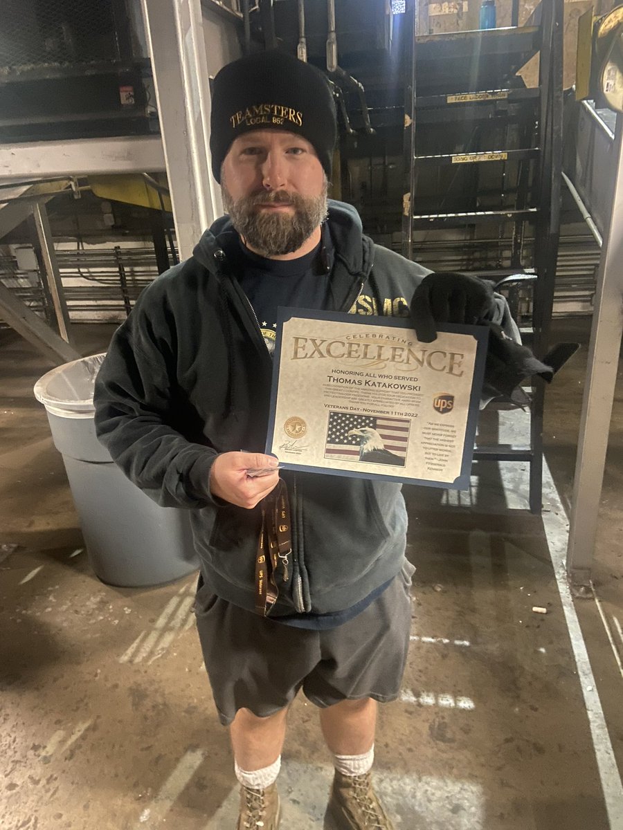 4kids5's tweet photo. “Whenever the world makes you cynical; whenever you seek true humility, and true selflessness — look to a veteran.” — former President Barack Obama Honoring our @upsers who served to protect our country 🇺🇸 @gobluescotty27 @brian_lorton @melirere @jimweber88 @divine2wincom @UPS https://t.co/C3iedkvJgc