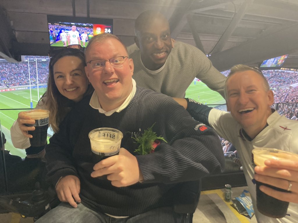 #Lovingthematch #matchdayguinness #englandvjapan #wheelchairs #spinalcordinjury #twickenhamrugby