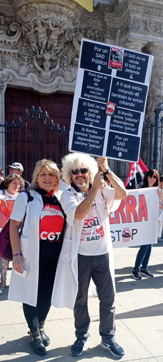 CGT's tweet photo. Manifestación en #Sevilla, este #12N, para exigir salarios dignos acordes al #IPCReal, y en defensa de las pensiones. https://t.co/2T77nTcK1I
