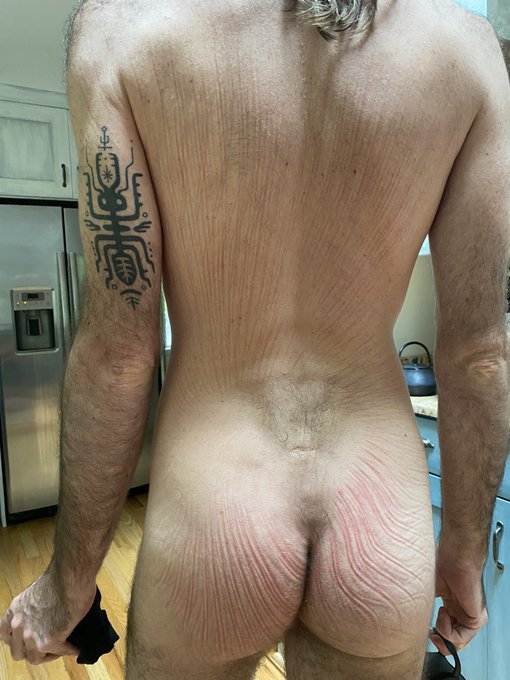 Retweet if you know what I&rsquo;m talking about 😅 https://t.co/JqaPMtfROy<a href="/tag/booty"class="tags"><span>#booty</span></a><a href="/tag/feet"class="tags"><span>#feet</span></a><a href="/tag/lightcodes"class="tags"><span>#lightcodes</span></a><a href="/tag/nudist"class="tags"><span>#nudist</span></a><a href="/tag/nudism"class="tags"><span>#nudism</span></a><a href="/tag/naturebutt"class="tags"><span>#naturebutt</span></a>