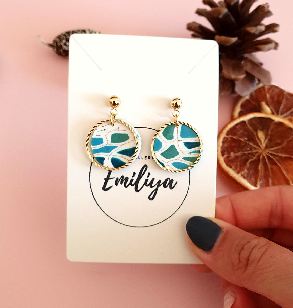 LnSDesigners's tweet image. Jewellery obsessions will totally be catered for at our next market! @JewelleryByEmiliya who will be joining us at the #LeytonstoneChristmasMarket - all her earrings are small batch, one-off pieces in lovely colours and shapes. #E11 #jewellery #handmade #gifts #shopsmall #market
