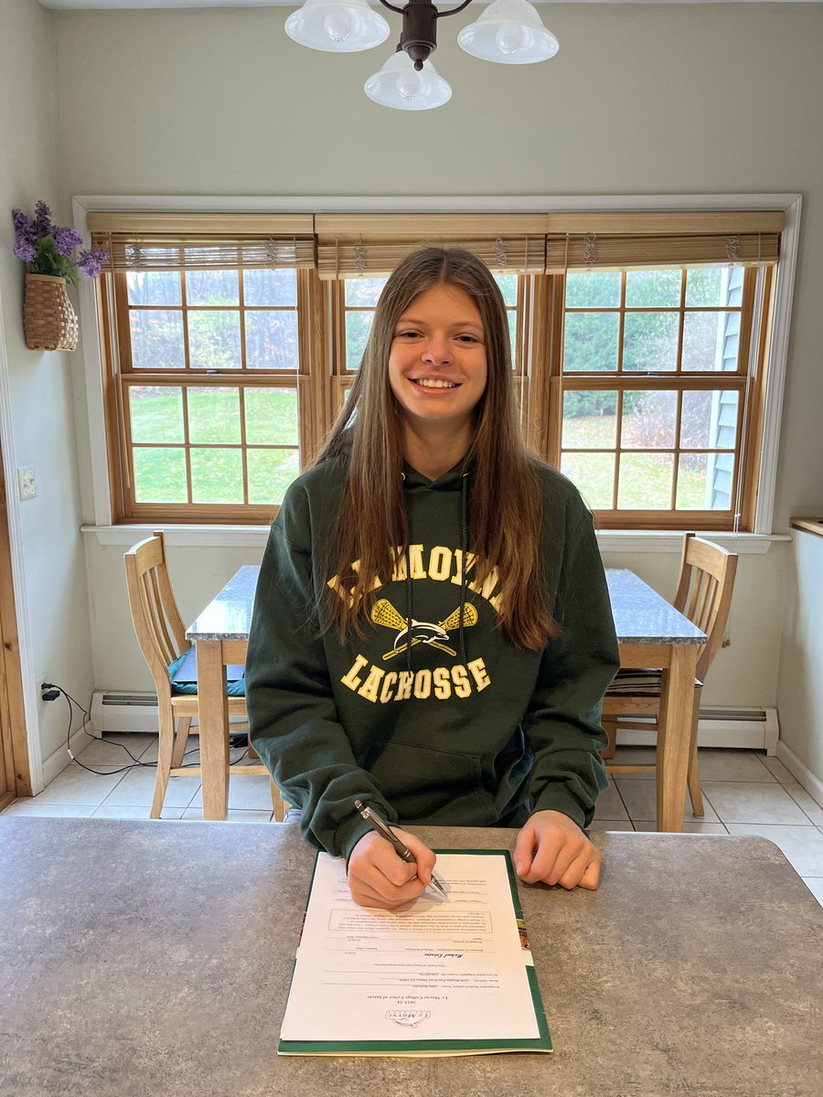 <a href="/LilRedGLax/">Ithaca Little Red Girls Lax</a> ⭐️ Julia Blakeslee made her commitment official! Congratulations to Julia and her family on this amazing next step!🐬🥍

@AthleticsICSD <a href="/LeMoyneWLax/">Le Moyne Women's Lax</a>