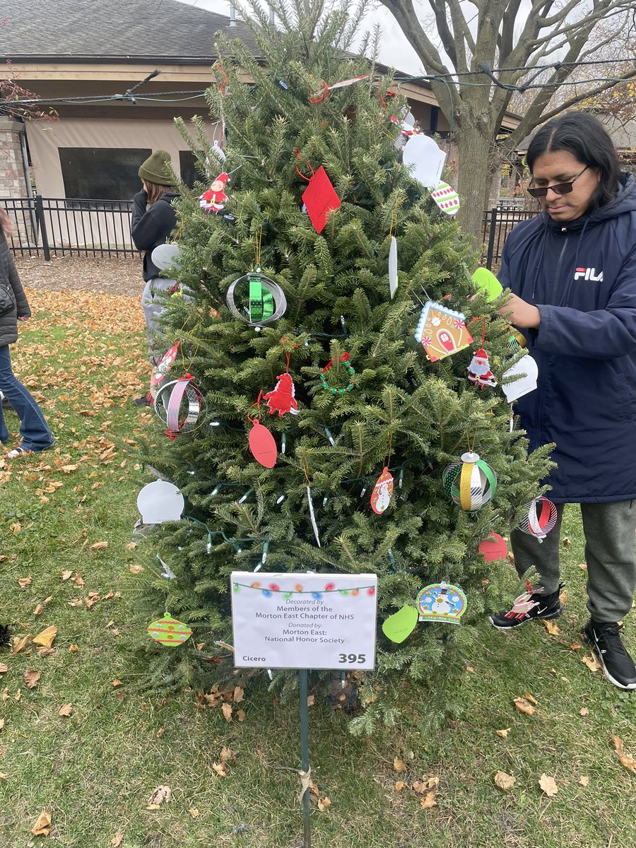 Miss Zale tweet media