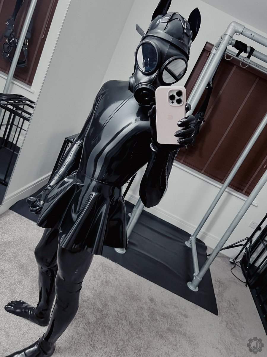 JESSEINGEAR's tweet photo. I’m a toy… play with me 💦 https://t.co/wtNKW4xGwD