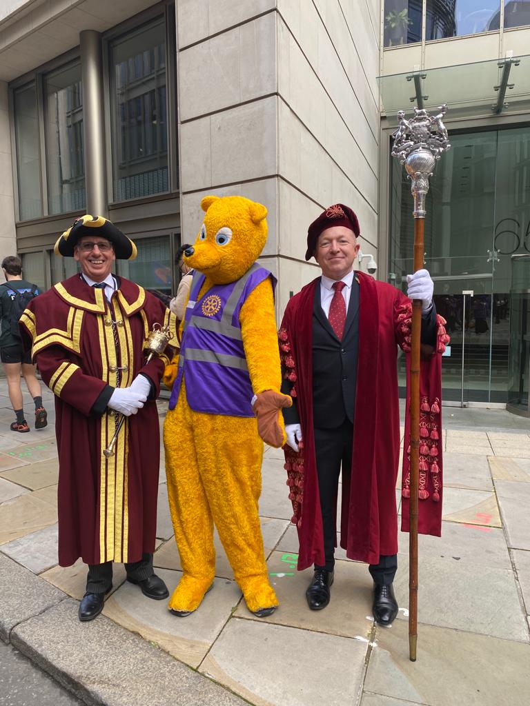 Rotary in London is supported Lord Mayor Show 2022 with over 25 Rotarians. The Lord Mayor’s Show dates back to the early 13th century, when a desperate King John allowed the City of London to appoint its own Mayor. #lordmayorsshow