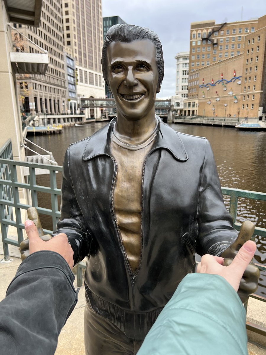 girlshawn's tweet photo. Hey @hwinkler4real - remember when We met you in Milwaukee and you challenged us to double thumb wrestling? #BronzeFonz https://t.co/5Rn4lrD3wM