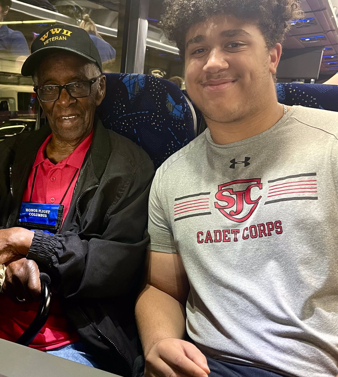 GriffDorman's tweet photo. Volunteering with @HonorFlightNet since middle school. I’ve been invited to join the DCA Ground Crew. Grateful to spend time with our  greatest generation and heroes. https://t.co/YHh1C5I2nR