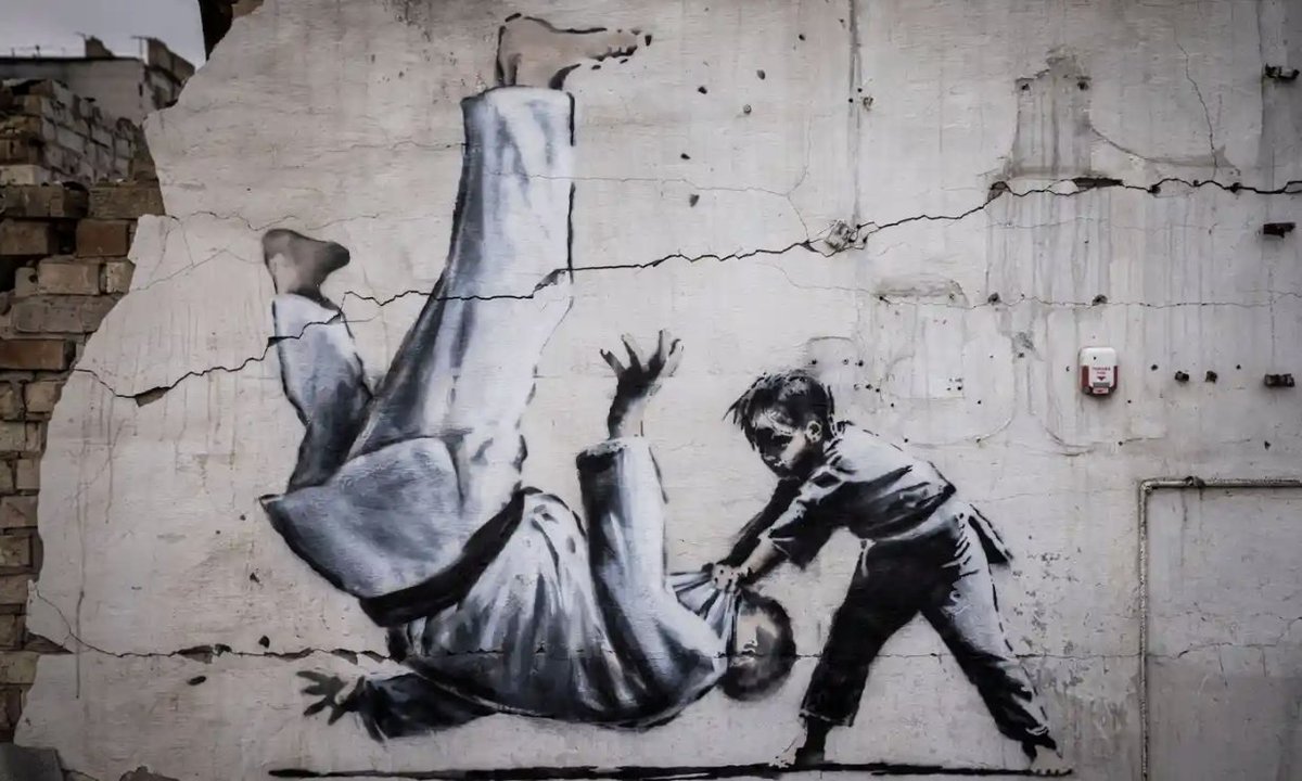 JonSocrates's tweet photo. Banksy in Borodianka https://t.co/0cG5LtITXF