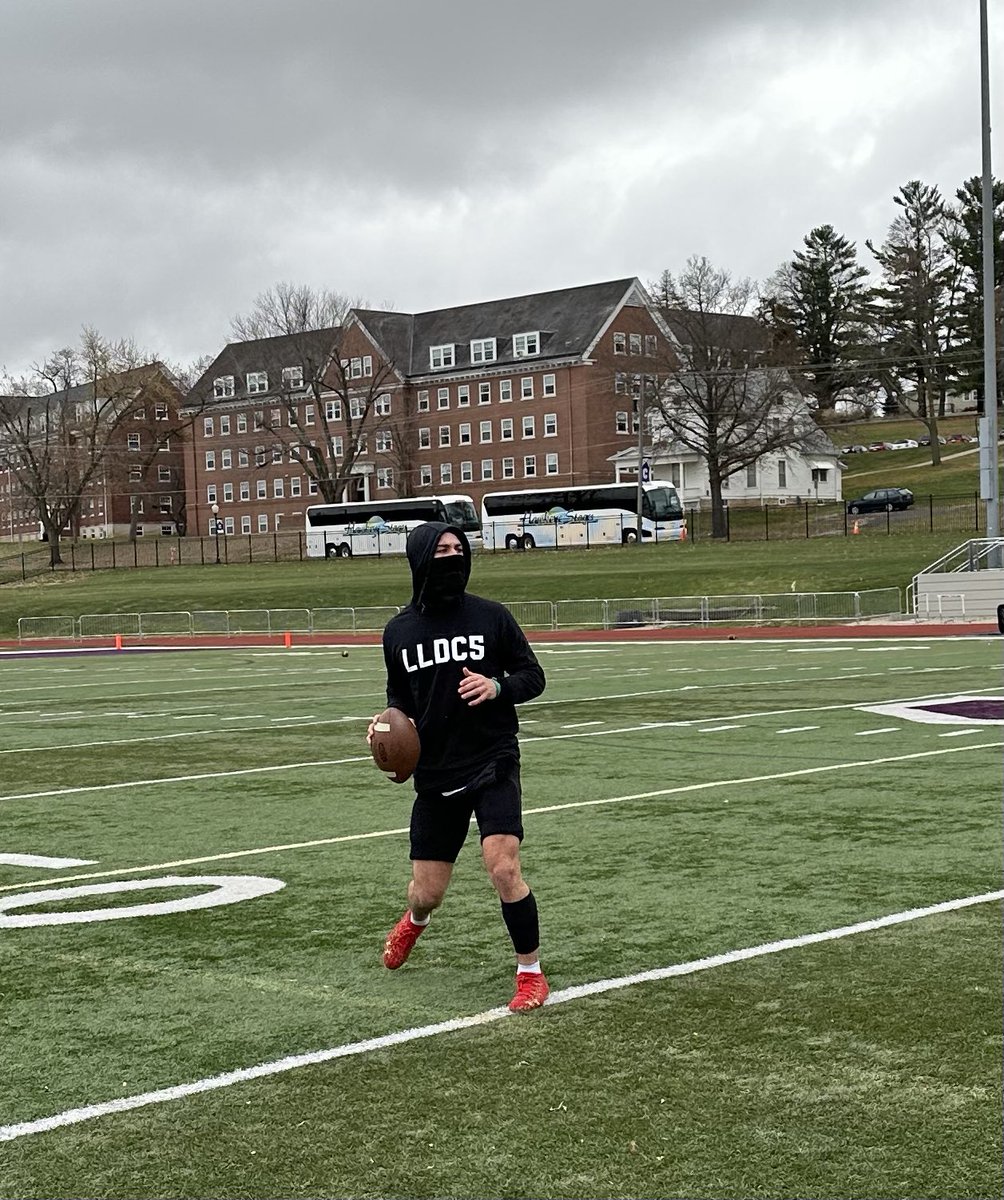 Grinnell College Football tweet media