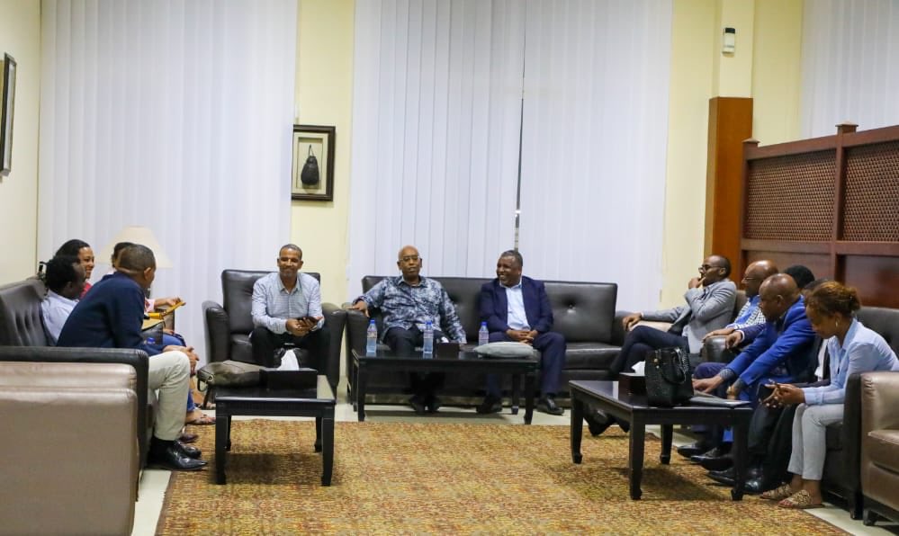 BerhanuTsegaye's tweet photo. Delighted to welcome, alongside Youssouf Moussa Dawaleh, President of the Djibouti Chamber of Commerce, an Ethiopian delegation led by Dr. Girma Amente, VP of the Oromia Regional State, who has arrived in Djibouti for a working visit on trade and investment. https://t.co/FikdX2OlKe