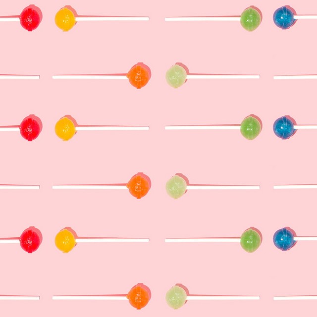 CremedeMint's tweet photo. Colors evoke many different thoughts and feelings for consumers. Each individual color and shade has its own association based on different emotions it provokes. Learn more about color and how it affects customer purchase decisions from my blog:⁠ https://t.co/FzcwCMETNV https://t.co/Z10SRJhlMT