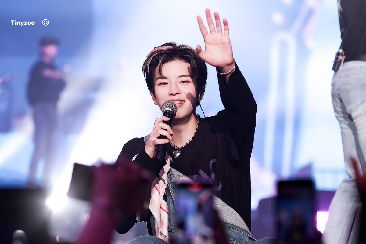 skzzoozoo's tweet photo. 221112
🐶HD

#StrayKids  #Seungmin 
#스트레이키즈  #승민 https://t.co/8RZtxCU8u5