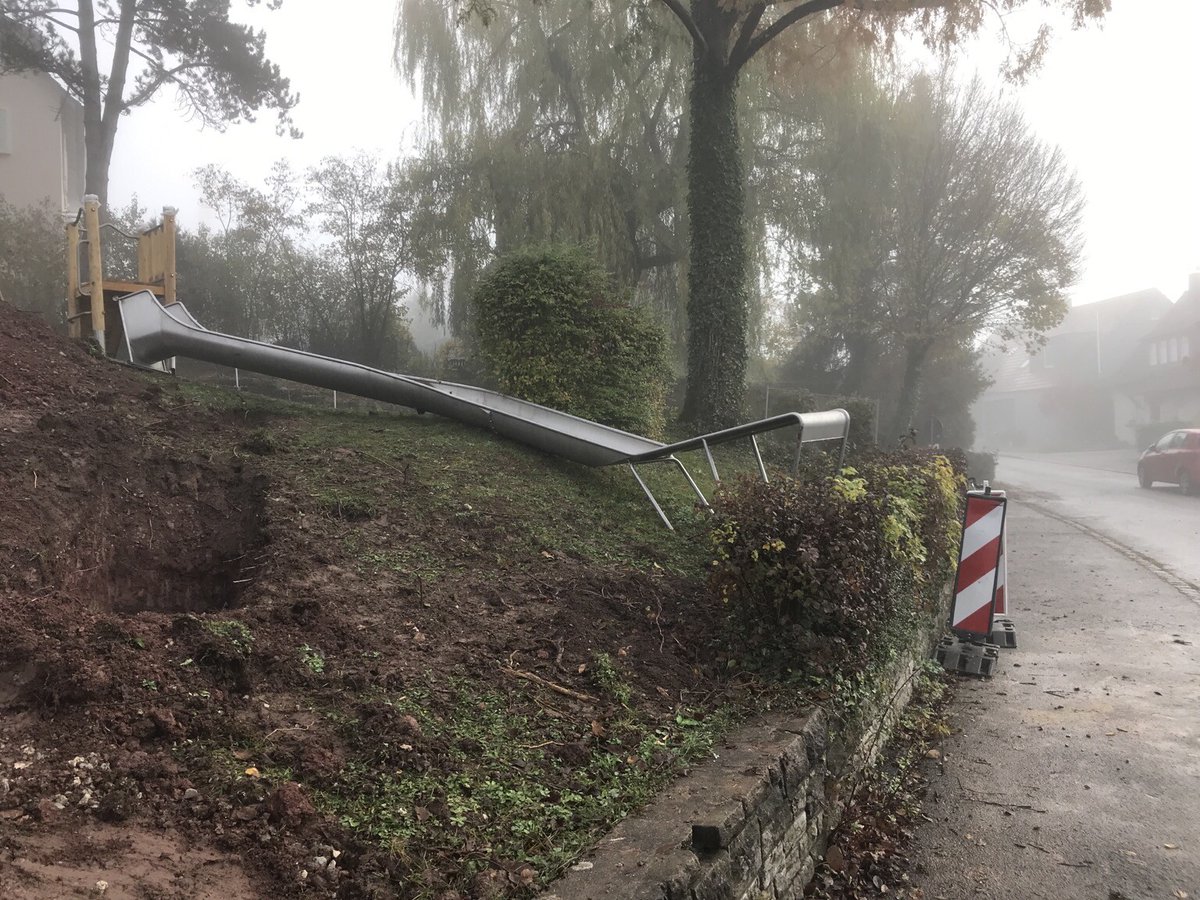 bertB0's tweet photo. …. uuuund huiiii … https://t.co/qjMURosB3h