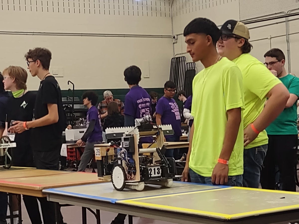 KHSBestRobotics's tweet image. #BESTRobotics2022 @BESTRobotics @BESTTexRobotics @D_BESTRobotics HUB 2022 @Kaufman_High