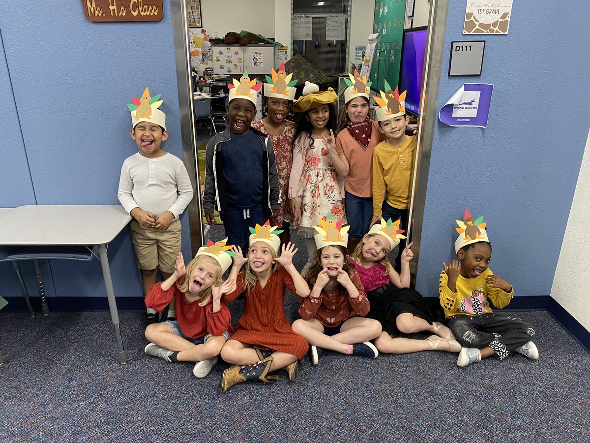 I love these turkeys! 🥰 our Give Thanks program was a huge success. #youbelong #mcneilelem