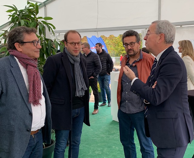 ait_inrap's tweet photo. La cérémonie du premier arbre planté de la résidence "Parc" organisée à @dijon le 10 novembre a été l'occasion pour l'@inrap et ses équipes de Bourgogne Franche Comté de souligner la qualité du travail partenarial avec #Promogim et la collectivité territoriale. https://t.co/LlWFMprdLh