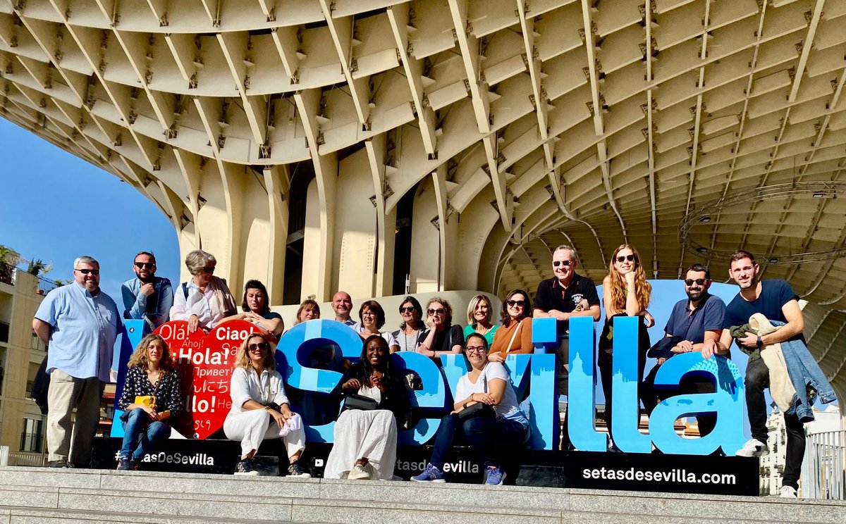 afigeo_asso_fr's tweet photo. #GeoDataDays se préparent pour les années à venir avec les #PalaisCongres de @CoesioCongres ! @afigeo_asso_fr participe au séminaire à #Seville et explore les futures destinations ! @DataGrandEst @CRIGEPACA @sud_territoire @geobretagne @Geo_Centre @IDeO_BFC #Geopal … https://t.co/9QrRiZAUD8