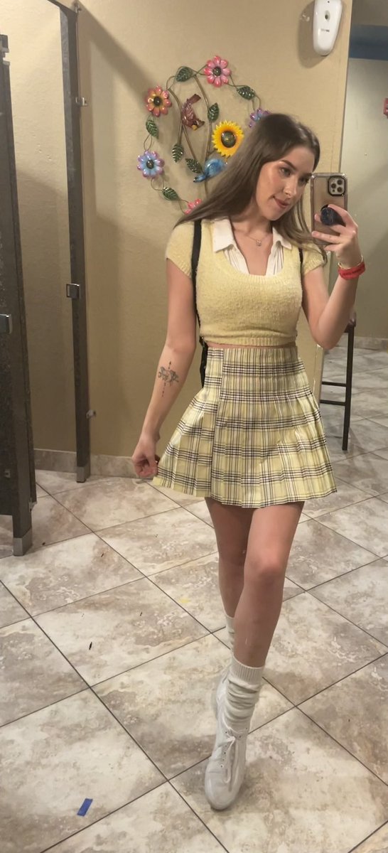 MuchLove_Bailey's tweet photo. Ugh! As if! 💁🏼‍♀️ #clueless #cher https://t.co/20rjb661z8